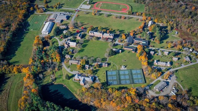 広大なTrinity-Pawling Schoolのキャンパス