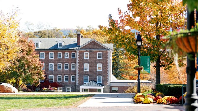 Williston Northampton Schoolの落ち着いた雰囲気の校舎