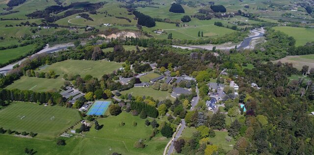 Rathkeale Collegeの大自然に囲まれたキャンパス